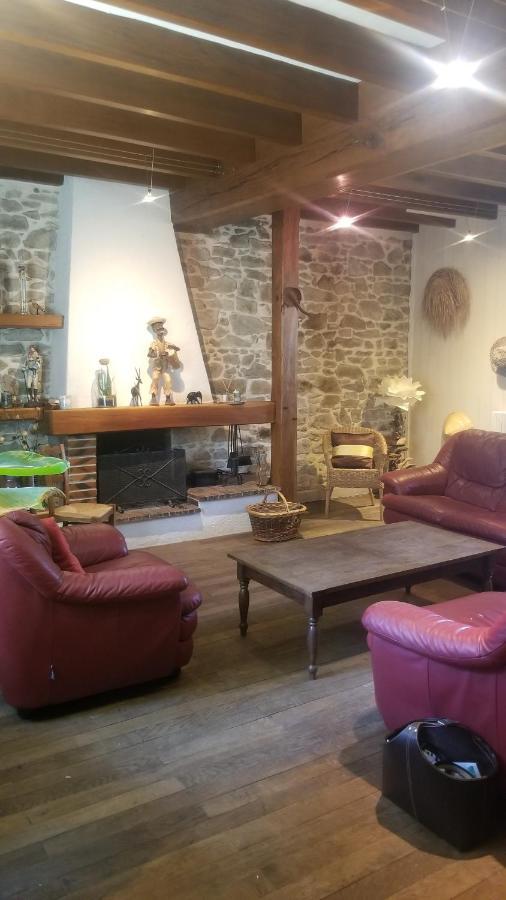 Chambres Et Gite Dans Un Lieu Calme Et Champetre Gourge Les Grippeaux Proche Parthenay ภายนอก รูปภาพ