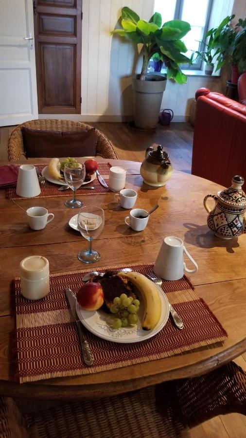 Chambres Et Gite Dans Un Lieu Calme Et Champetre Gourge Les Grippeaux Proche Parthenay ภายนอก รูปภาพ