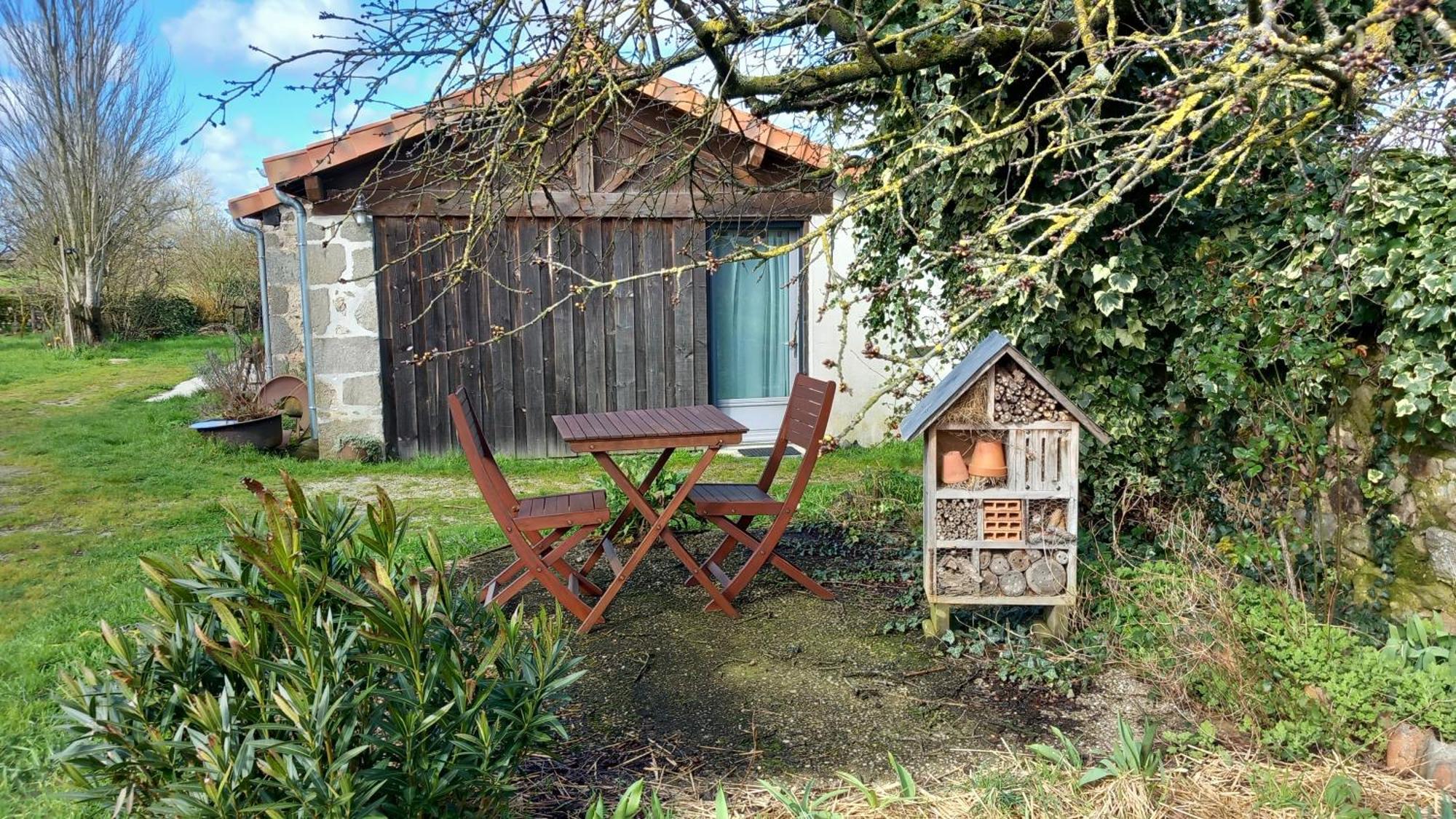 Chambres Et Gite Dans Un Lieu Calme Et Champetre Gourge Les Grippeaux Proche Parthenay ภายนอก รูปภาพ